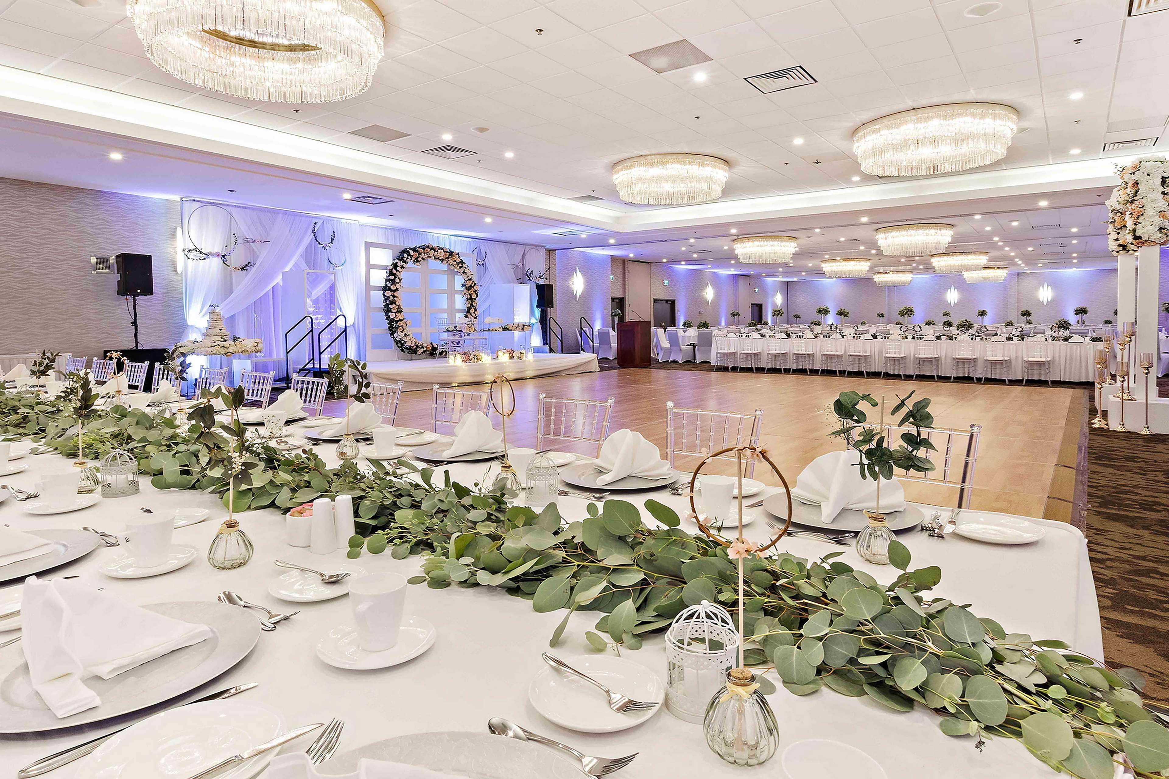 Western Premier Plaza & Conference Centre Hotel 4*