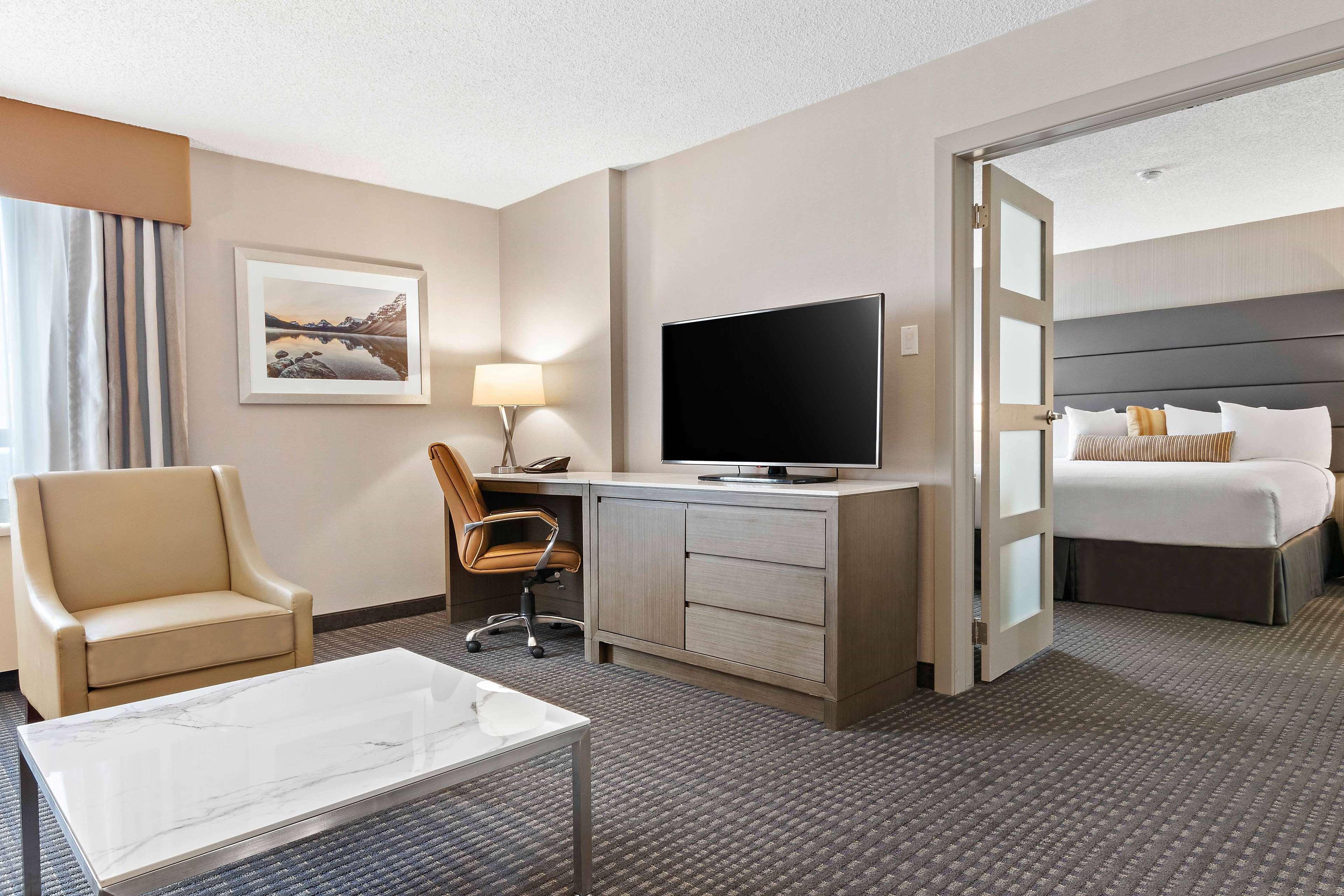Western Premier Plaza & Conference Centre Hotel Calgary