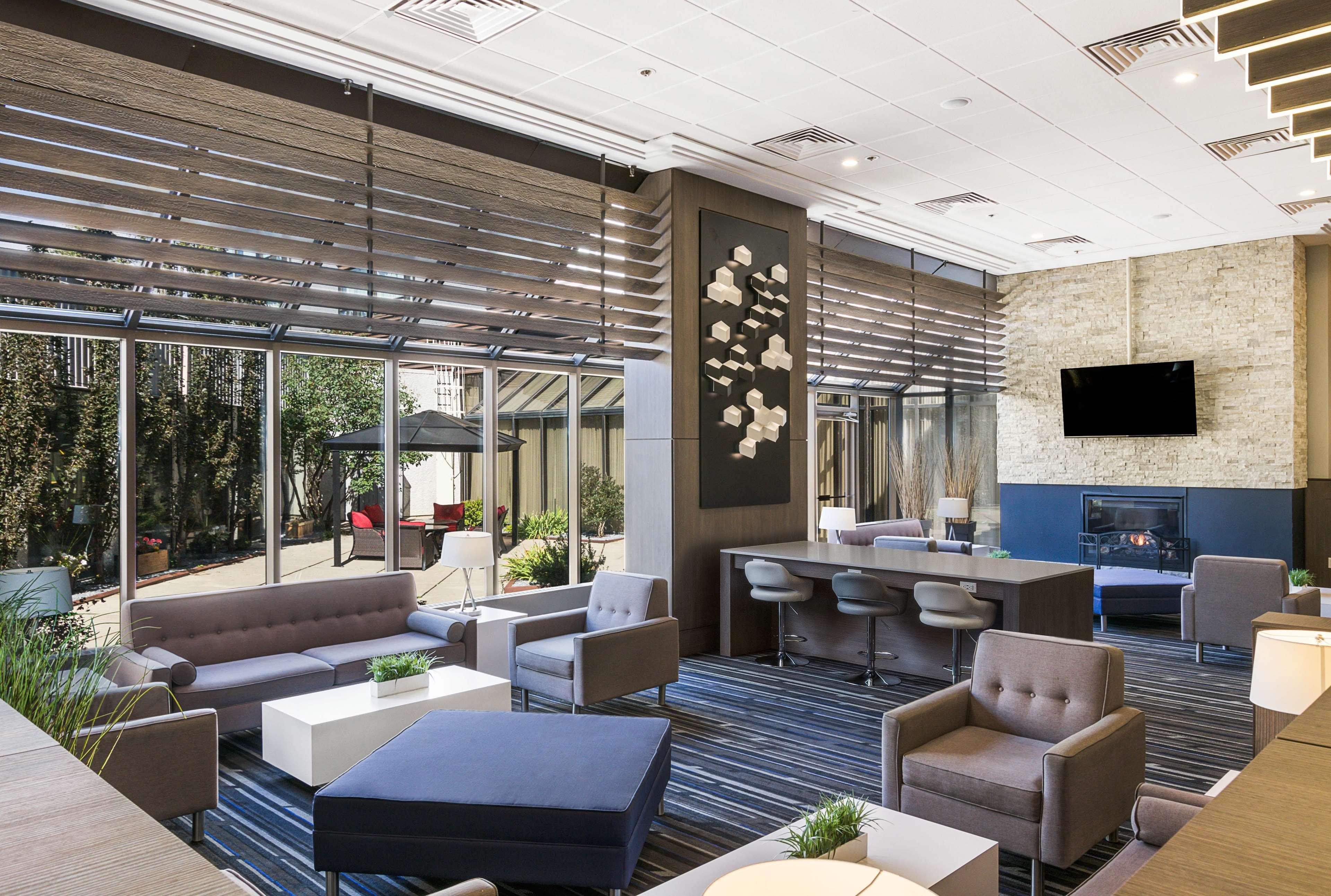 Hotel Western Premier Plaza & Conference Centre Calgary